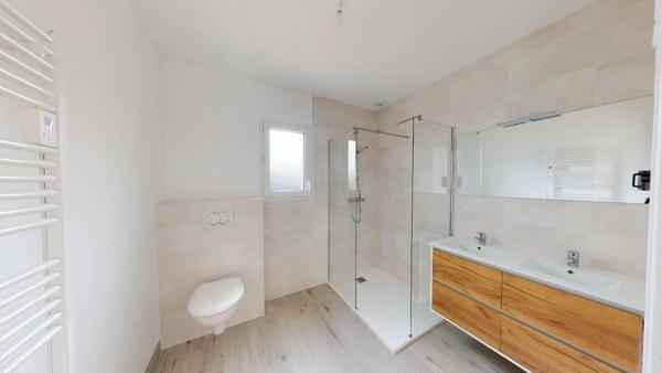 Location                                                      Maison
                        
                     5 pièces                      108 m2                     à Champhol