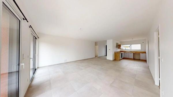 Location                                                      Maison
                        
                     5 pièces                      108 m2                     à Champhol