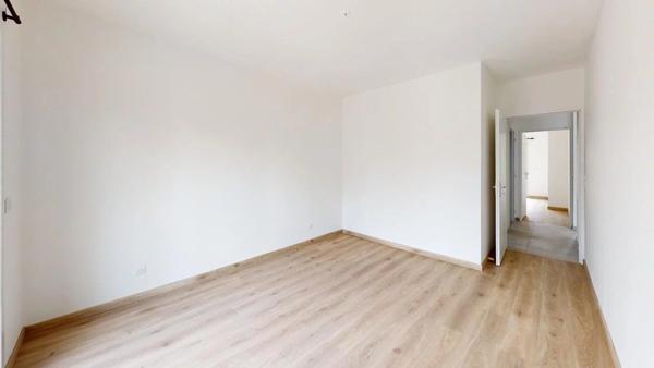 Location                                                      Maison
                        
                     5 pièces                      108 m2                     à Champhol