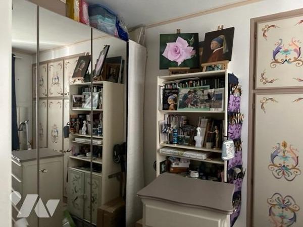 Maison de type 5/6 pièces, d'une superficie d'environ 130 m² , édifiée sur 563 m² de terrain.