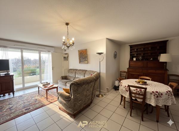 Appartement La Rochelle 3 pièce(s) 68 m2 €378 000 ** - Référence AM681