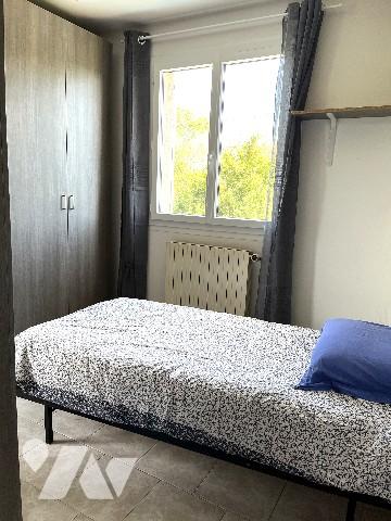 Avignon, maison située sur un terrain clos et arboré  de 590 m²