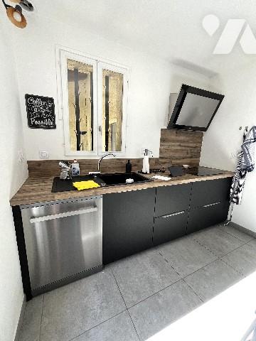 Avignon, maison située sur un terrain clos et arboré  de 590 m²