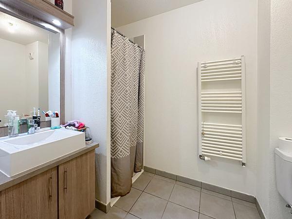 BASSENS en Exclusivité Nestenn : 2 Pièces - 1 chambre - Balcon - Parking