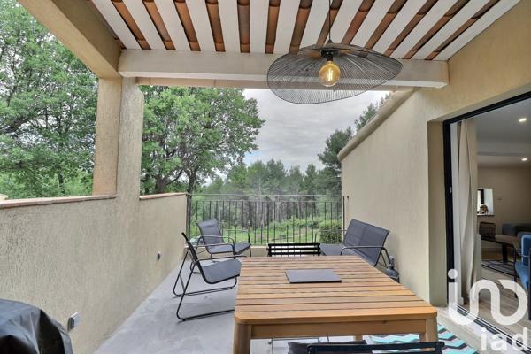 Location appartement 2 pièces 45 m² Trets