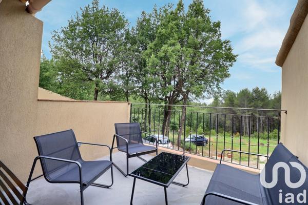 Location appartement 2 pièces 45 m² Trets