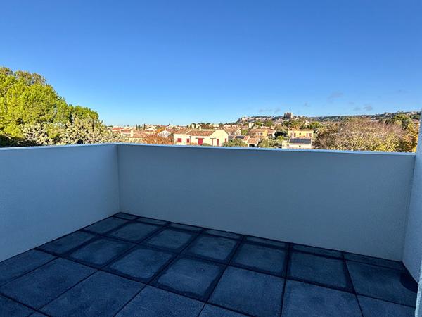Appartement T2 de 43m² avec terrasse et place privative de stationnement
