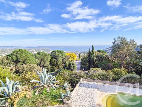 maison à vendre  7 pièces - 200 m2 CAVALAIRE SUR MER - 83