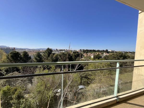 Marseille (13013) 13013 - SAINT MITRE - 3 PIÈCES - 2 CHAMBRES - 68M² - APPARTEMENT LUMINEUX AVEC TERRASSE - AU CALME - BOX FERME