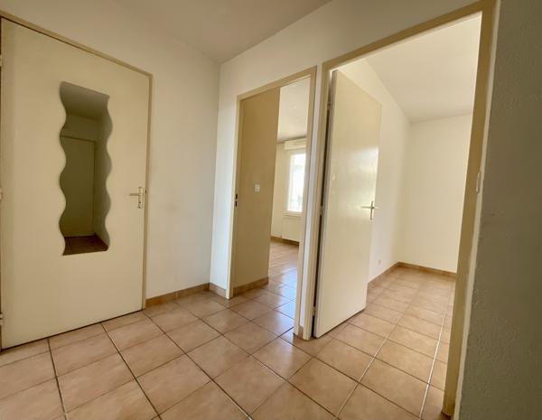 Marseille (13013) 13013 - SAINT MITRE - 3 PIÈCES - 2 CHAMBRES - 68M² - APPARTEMENT LUMINEUX AVEC TERRASSE - AU CALME - BOX FERME