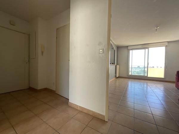 Marseille (13013) 13013 - SAINT MITRE - 3 PIÈCES - 2 CHAMBRES - 68M² - APPARTEMENT LUMINEUX AVEC TERRASSE - AU CALME - BOX FERME