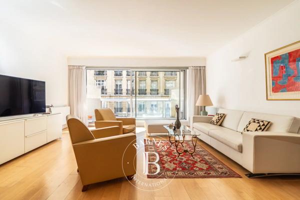 Paris 16ème, Appartement 2 Chambres -  104 m² à vendre