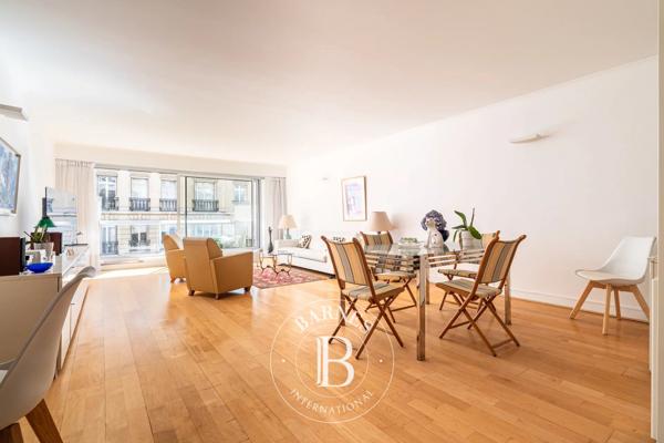 Paris 16ème, Appartement 2 Chambres -  104 m² à vendre