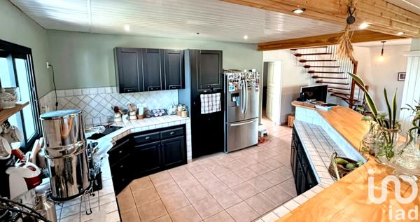 Maison à vendre 8 pièces 220 m² Saint-Pierre