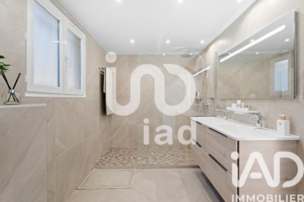 Maison à vendre 4 pièces 130 m² Saint-Laurent-du-Var