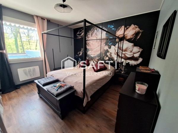 Maison 9 pièces avec atelier piscine et garage double