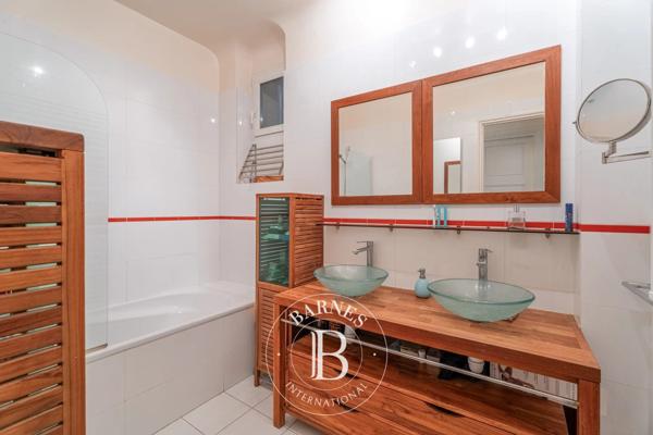 Paris 17ème, Appartement 1 Chambre -  77 m² à vendre