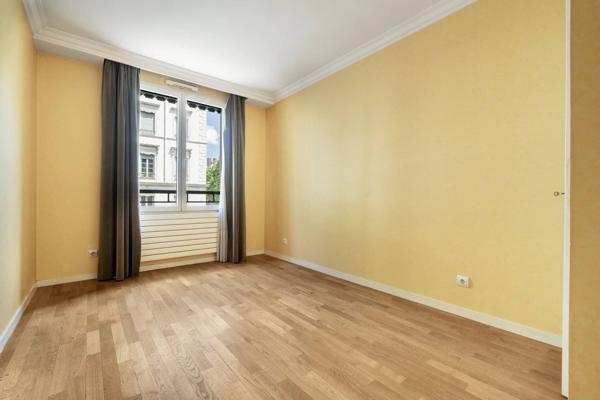 LYON 6 - COURS FRANKLIN ROOSEVELT
