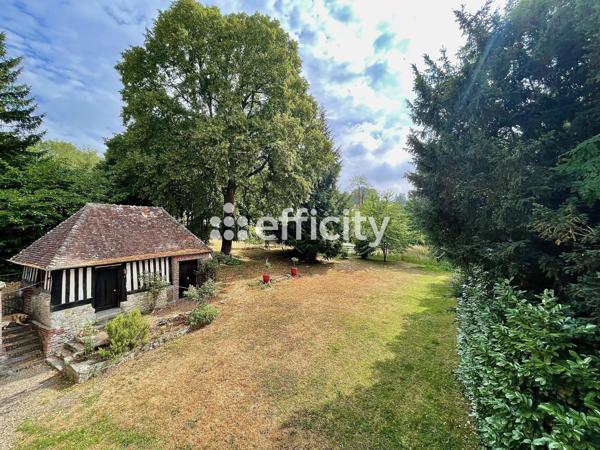 Appartement
         2 pièces
        - 80 m² 160 000 € *