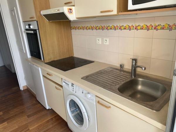 Appartement 2 pièces 48.39m² Rsd services Rue Sainte Marie Courbevoie