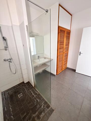 Appartement à vendre 2 pièces LA BRETAGNE (974)