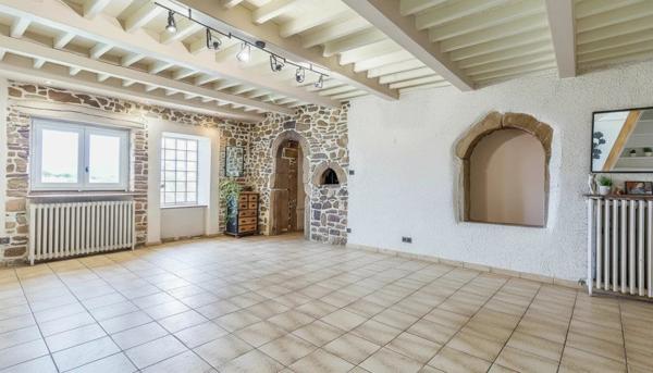 Vente Maison 7 pièces 150 m2 à Saint-Romain-en-Jarez