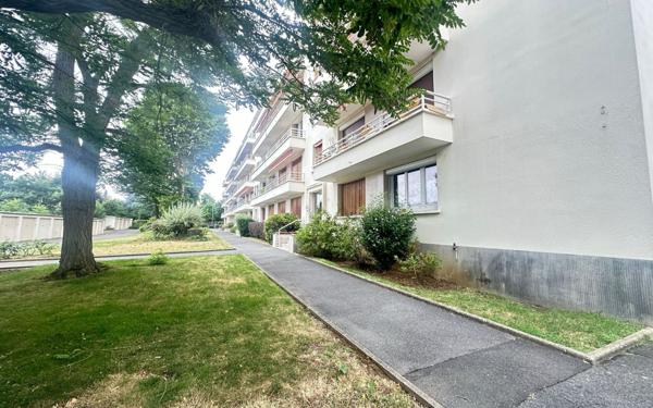 Appartement à vendre    4 pièces • 79,70 m2 Saint-Maur-des-Fossés