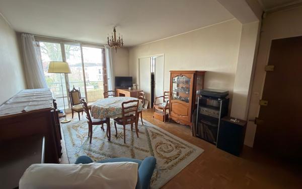 Appartement à vendre    4 pièces • 79,70 m2 Saint-Maur-des-Fossés
