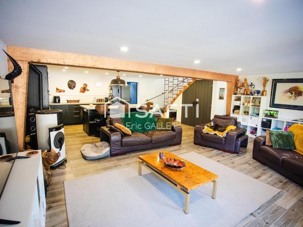 Exceptionnel ensemble immobilier en bordure de lac