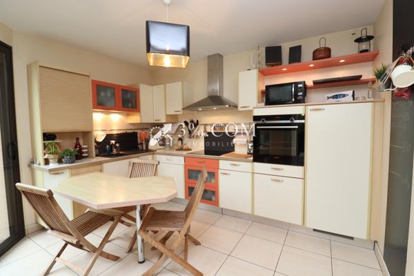 Maison 6 pièce(s) 3 chambre(s) 141.47 m²