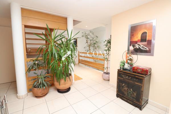 Maison 6 pièce(s) 3 chambre(s) 141.47 m²