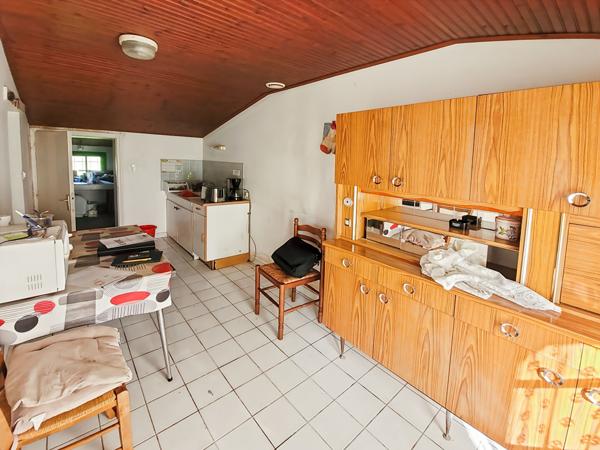 SALLERTAINE , maison de 39 m² à restaurer sur plus de 1 hectare !