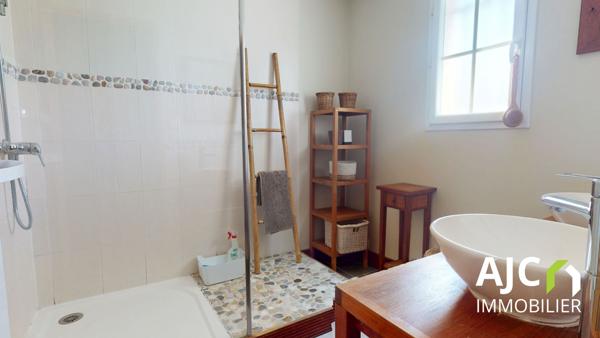 Savonnières (37510) Charmante maison familiale avec piscine