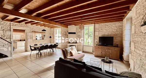 À vendre Maison 5 pièces 155 m² - Niort 79000