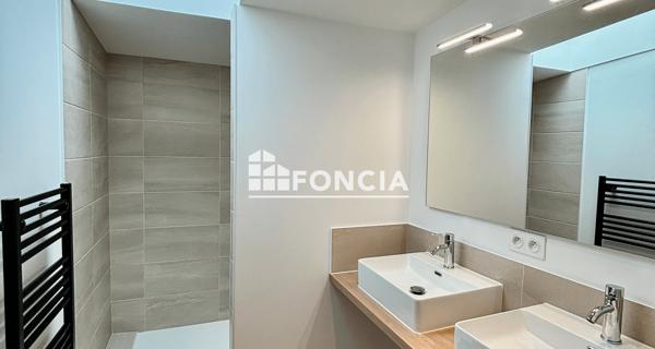 À vendre Maison 5 pièces 155 m² - Niort 79000