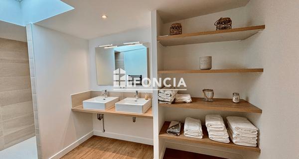 À vendre Maison 5 pièces 155 m² - Niort 79000