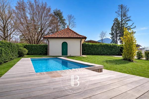 Annecy-le-Vieux, Maison 5 Chambres -  220 m² à vendre