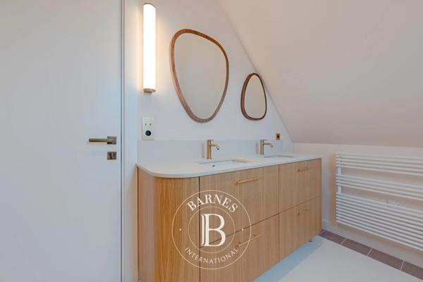 Annecy-le-Vieux, Maison 5 Chambres -  220 m² à vendre