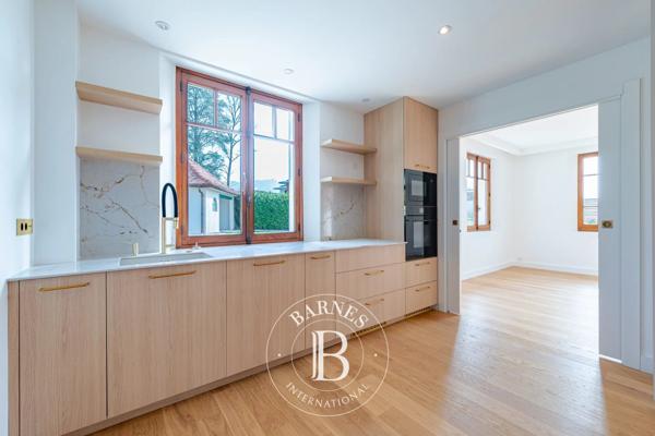 Annecy-le-Vieux, Maison 5 Chambres -  220 m² à vendre