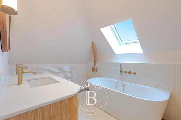 Annecy-le-Vieux, Maison 5 Chambres -  220 m² à vendre