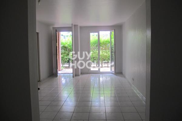 APPARTEMENT À LOUER DE 2 PIÈCES DE 47,00 M²