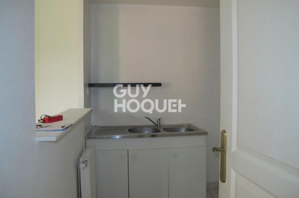 APPARTEMENT À LOUER DE 2 PIÈCES DE 47,00 M²