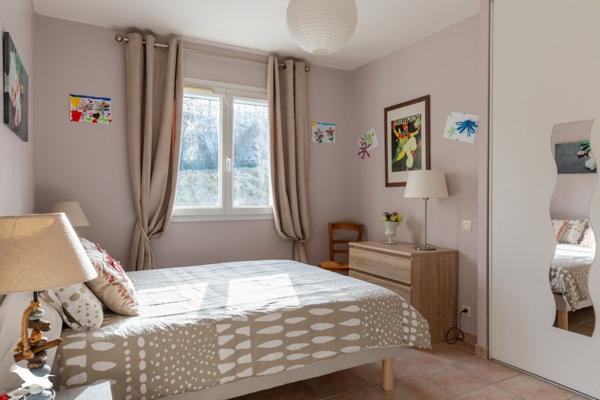 Maison à vendre |                                       Ussac |                                        5 pièces  |  110 m²