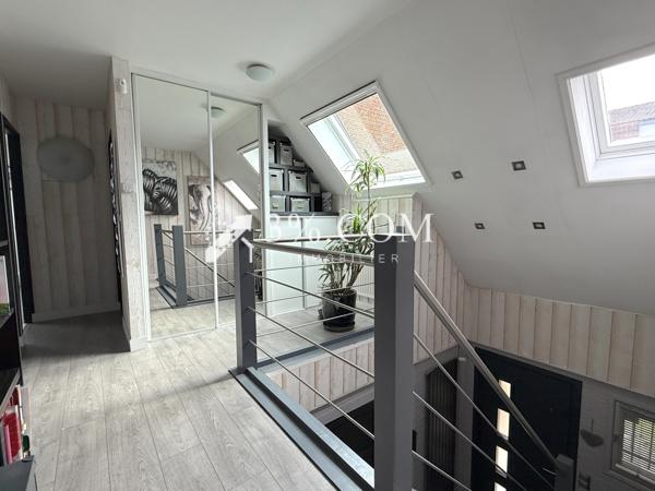 Maison 5 pièce(s) 4 chambre(s) 137 m²