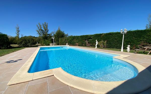 Maison à vendre    6 pièces •  Montauban