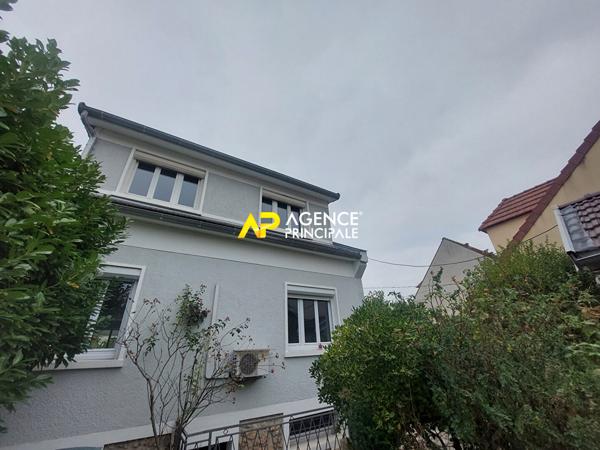 BEZONS Maison 6 pièces 135 m2 €577 500 ** - Référence 4427