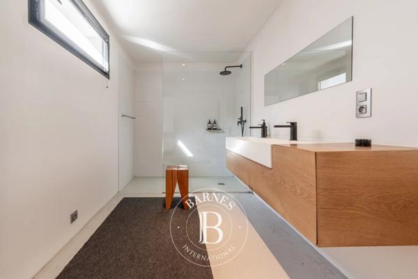 Aix-en-Provence, Maison 5 Chambres -  192 m² à vendre