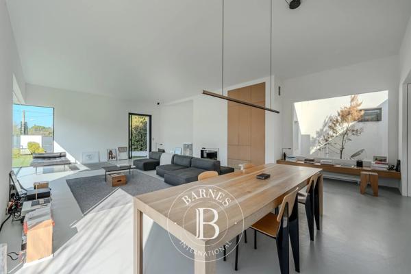 Aix-en-Provence, Maison 5 Chambres -  192 m² à vendre