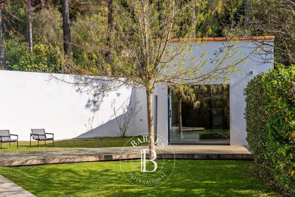 Aix-en-Provence, Maison 5 Chambres -  192 m² à vendre