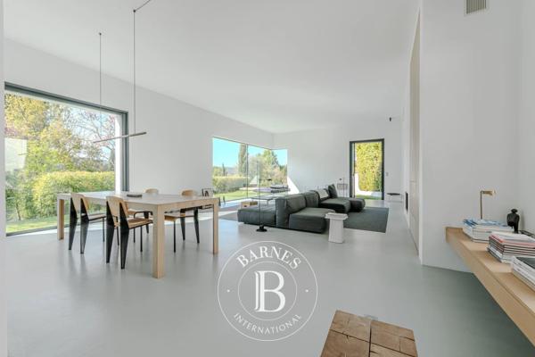 Aix-en-Provence, Maison 5 Chambres -  192 m² à vendre
